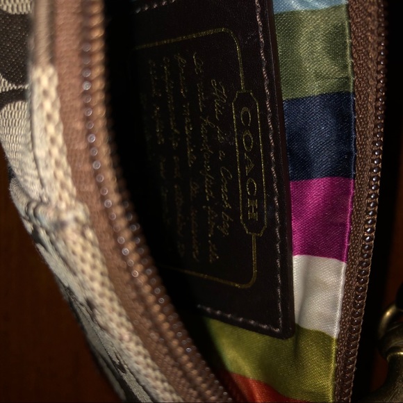 Coach Wristlet - Picture 10 of 12